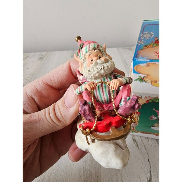 Enesco Sammy elf North Pole sled village zimnicki figurine Xmas vintage - Picture 7 of 9